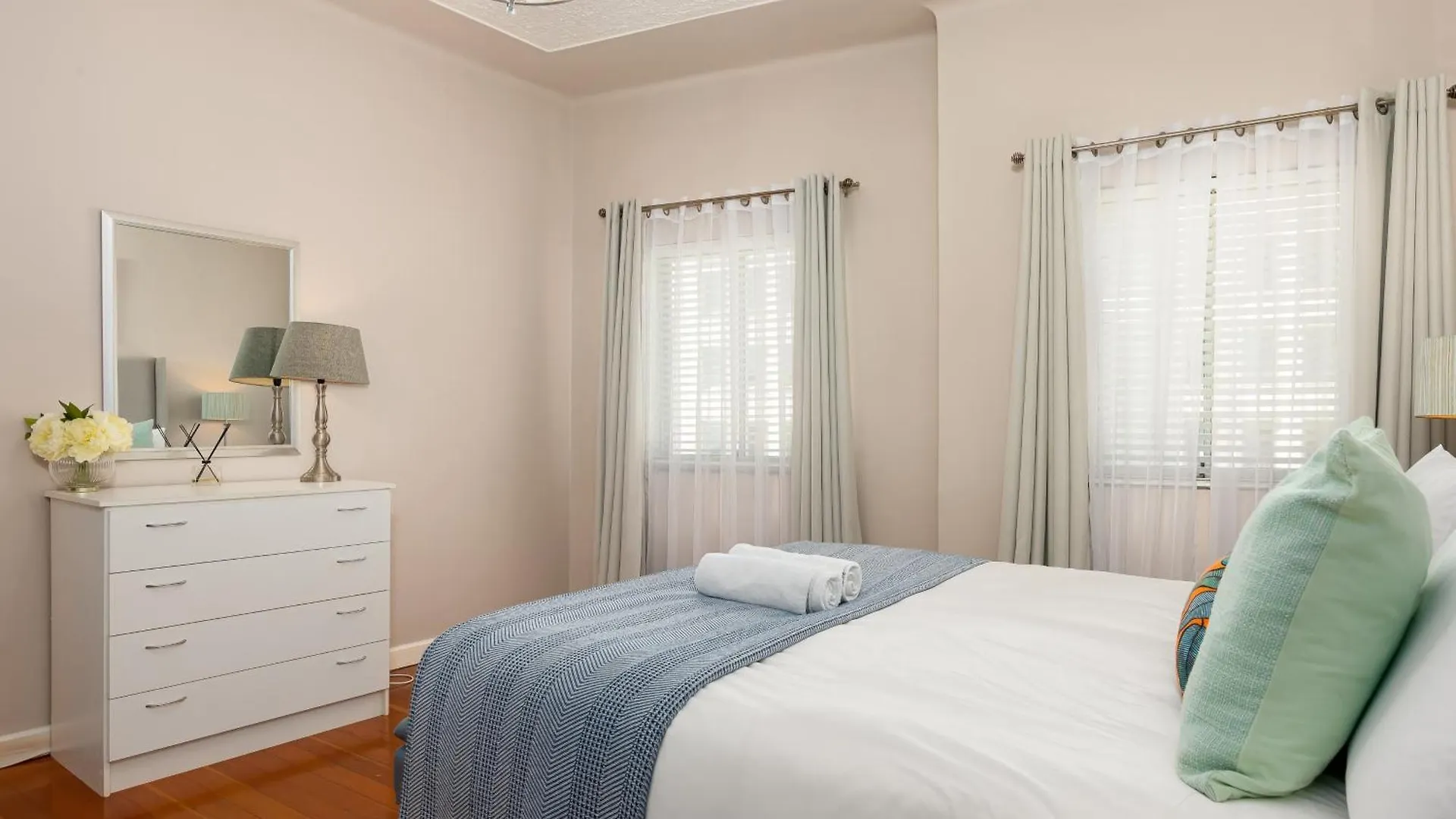 Montreux Luxury Apartment Città del Capo