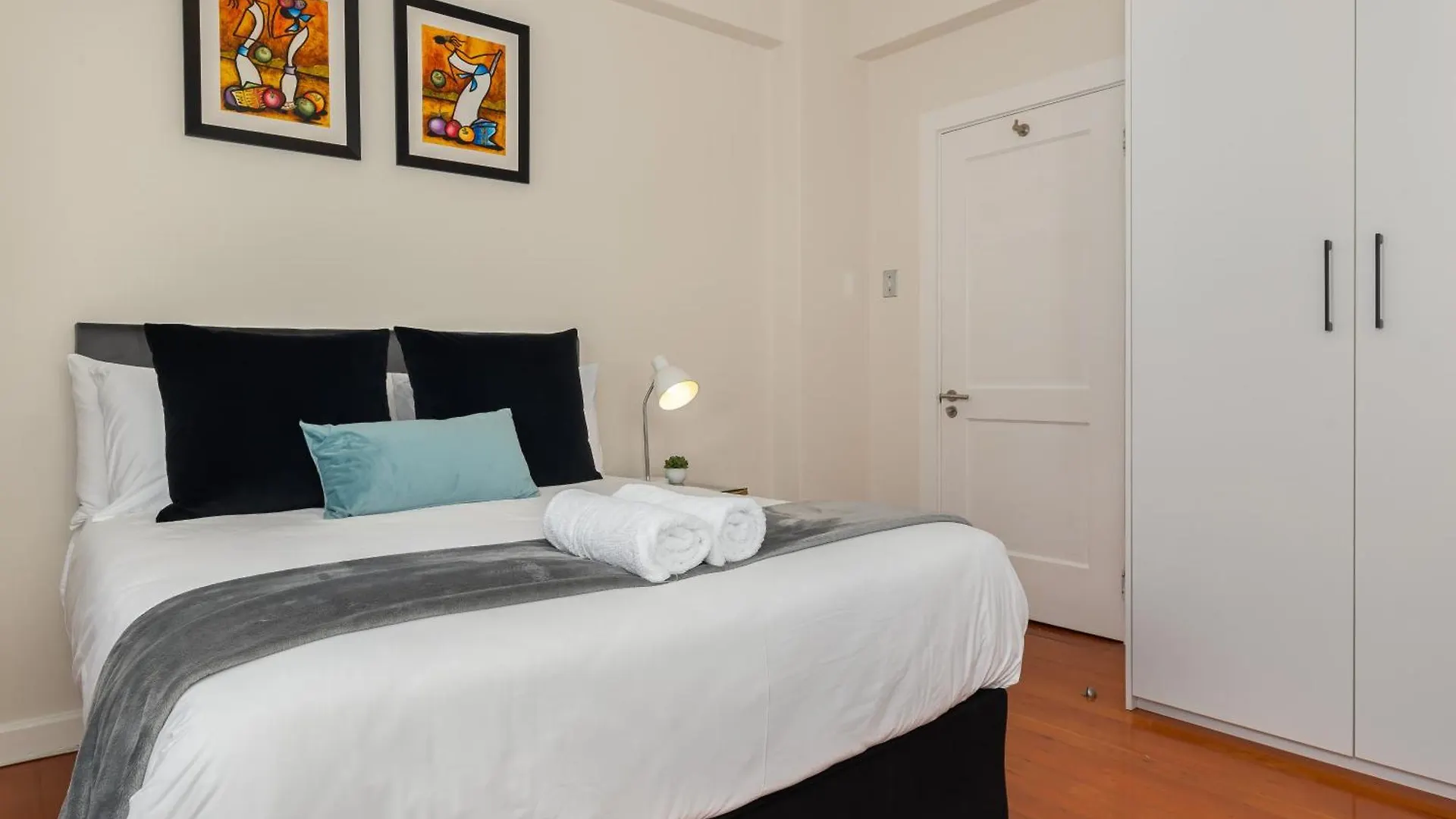 Montreux Luxury Apartment Cape Town